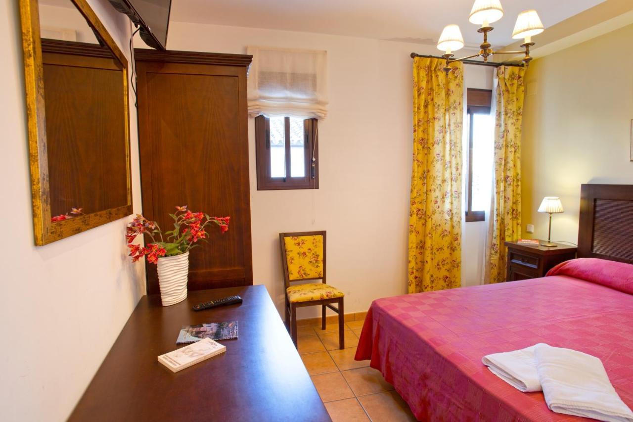 Hostal Rural Zahara 자하라 데 라 시에라 외부 사진